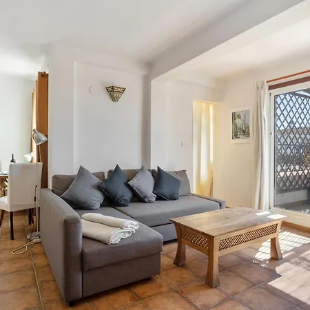 Penthouse In The Heart Of 内尔哈